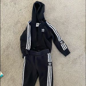 Adidas Sweatsuit